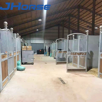 Heavy Duty Movable HDG Treatment Steel Horse Stall Fronts ป้องกันการกัดกร่อน