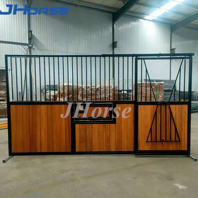 แบบพกพากลางแจ้ง Pine Custom Stall Fronts 12 Ft