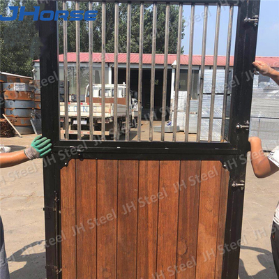 Light Square Stall Front Grills Sheet ความต้านทานความแกร่งของกรดด้านข้างที่ดี